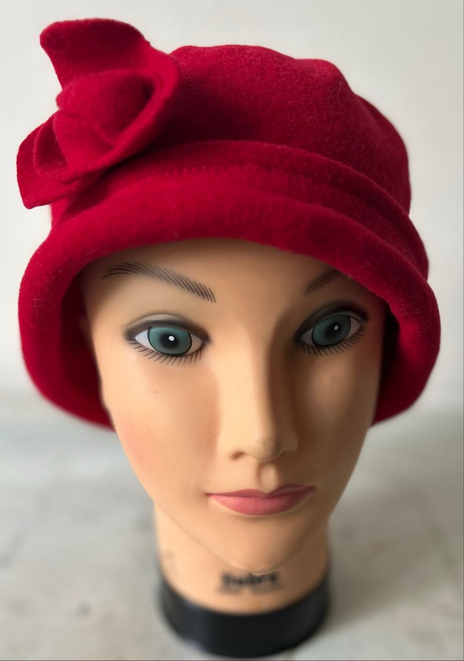 Parkhurst Cloche Hat Flower 100% Wool Romantic Retro 1920s-inspired flapper Red